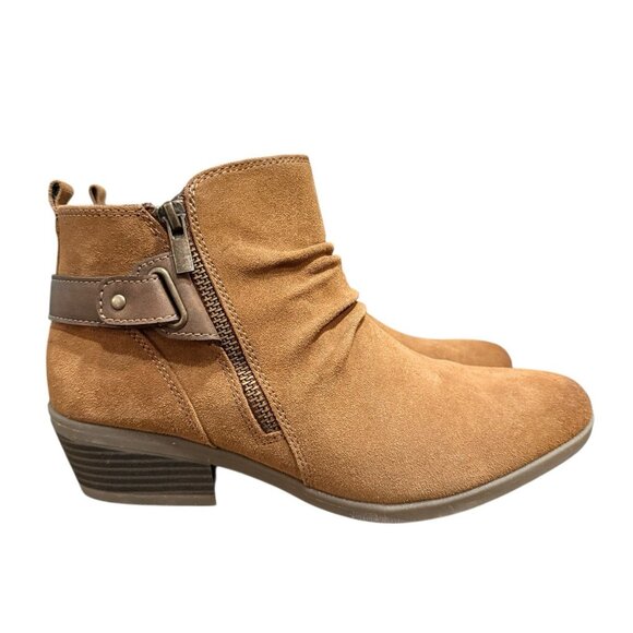 New Women’s Earth Origins Collette Callista Tan Suede Ankle Booties Size 8.5W - Picture 1 of 5